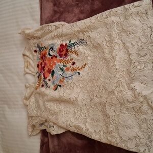 Floral ruffle cap sleeve lace top anthropologie